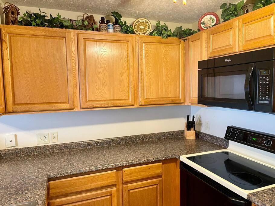 Relaxing Mountain Condo In Gatlinburg With City View ! Exterior foto