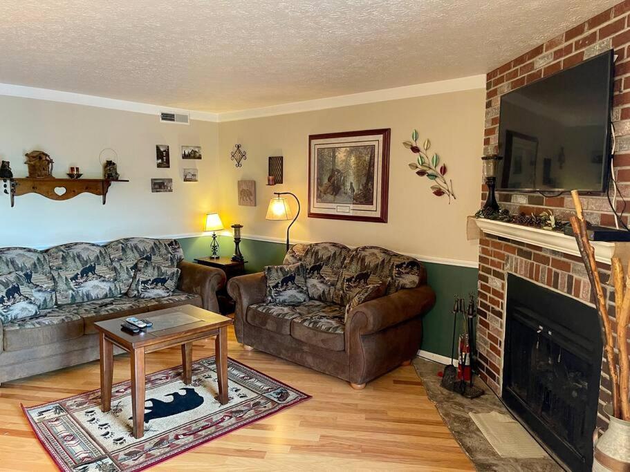Relaxing Mountain Condo In Gatlinburg With City View ! Exterior foto
